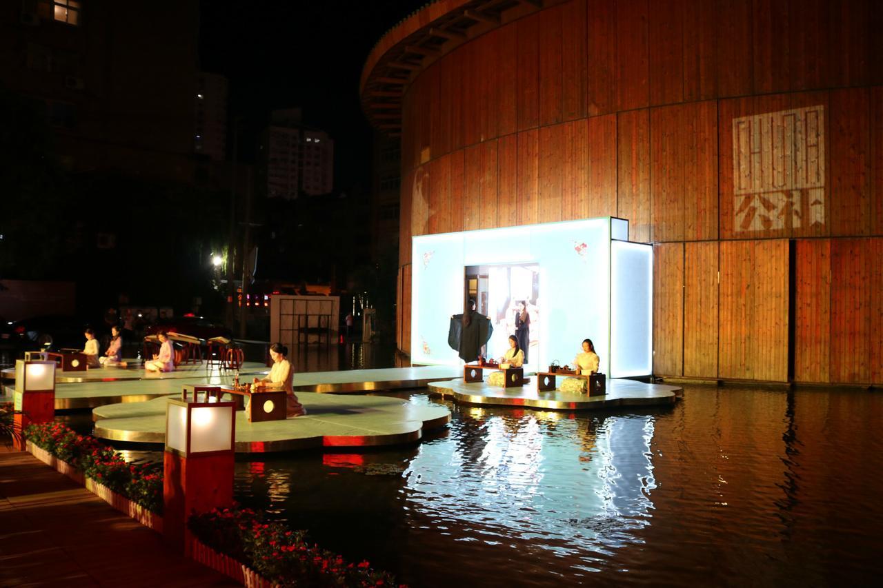 China Community Culture & Art Hotel Циндао Экстерьер фото